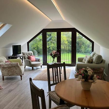 The Stable, Grove End Farm Apartamento Petworth Exterior foto