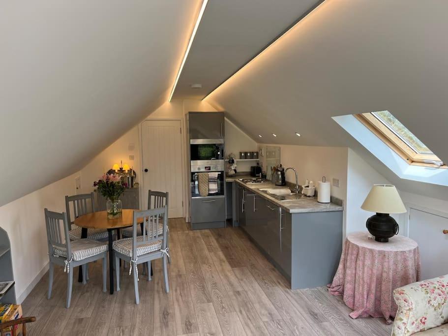 The Stable, Grove End Farm Apartamento Petworth Exterior foto