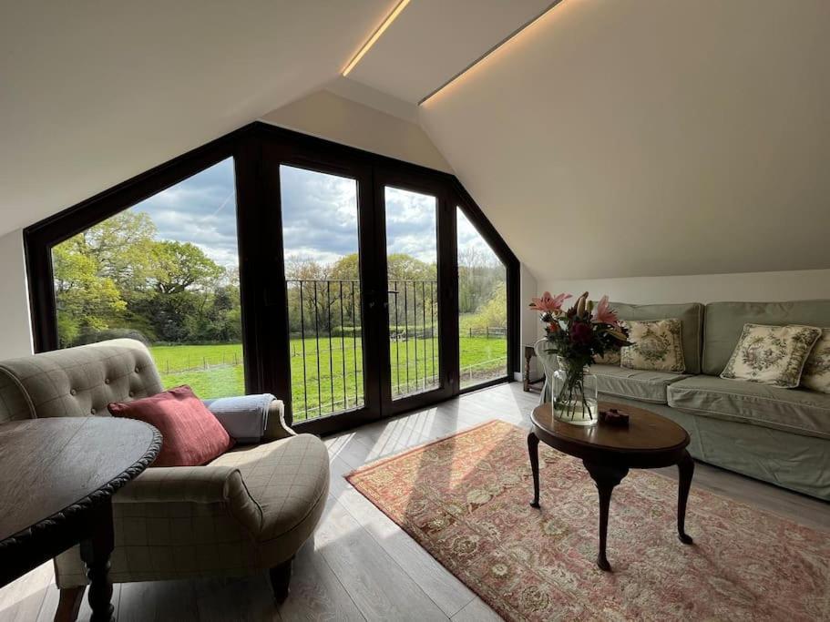 The Stable, Grove End Farm Apartamento Petworth Exterior foto